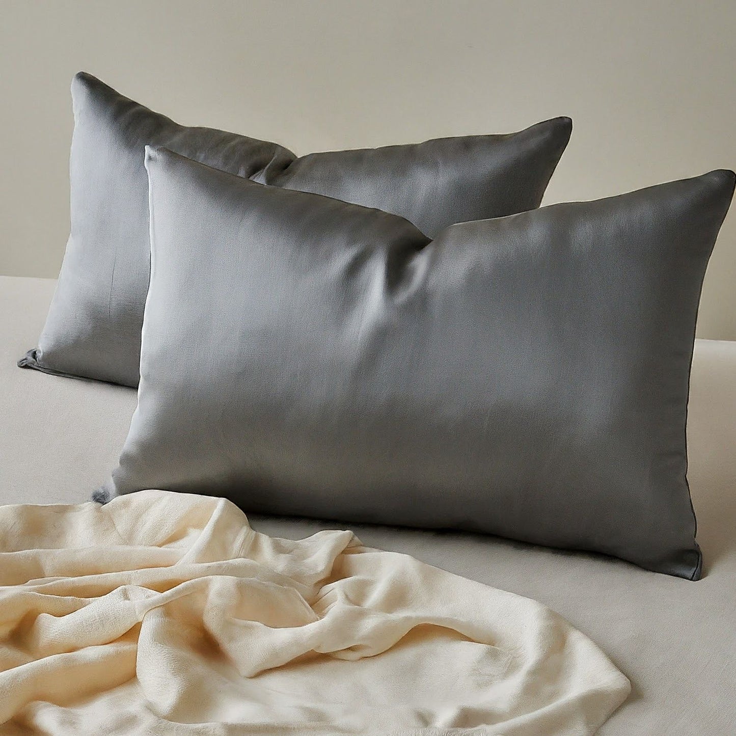 Silk blend pillowcases (set of 2)