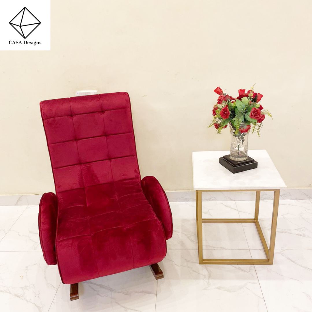 Classic rocking chair (with arms)